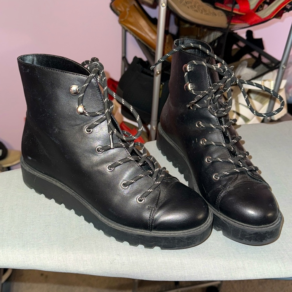 Black Lace-Up Women's Boots